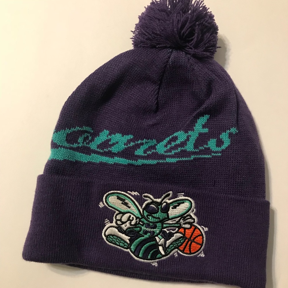 Mitchell & Ness Charlotte Hornets Beanie